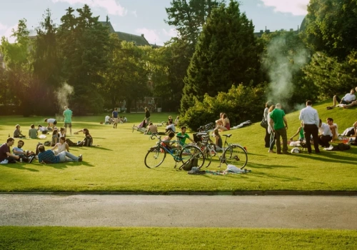 Majówka 2026 bez wyjazdów? Polacy zmieniają plany