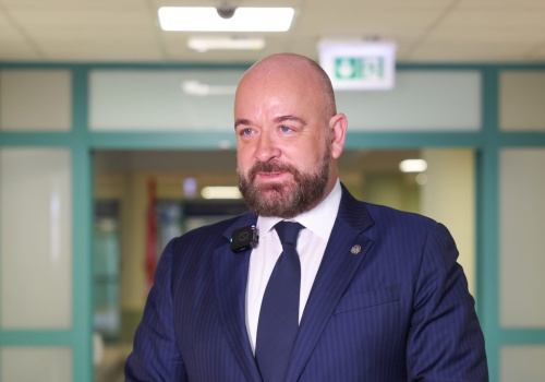 Jest porozumienie Sutryka z Jarosem. Znamy szczegóły