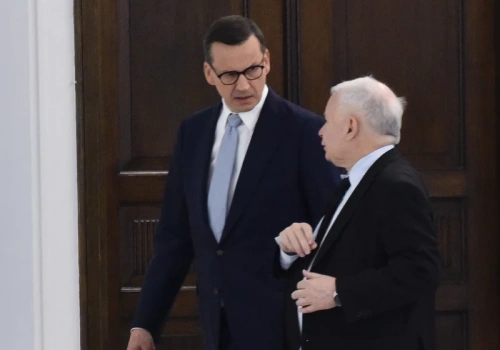 Wojna psychologiczna w PiS. Kto „pęknie” pierwszy?