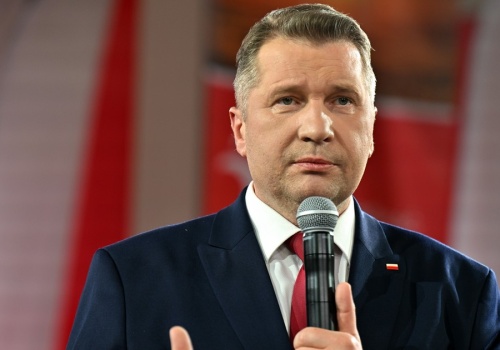 Ujawniamy nazwiska stojące za Czarnkiem. 