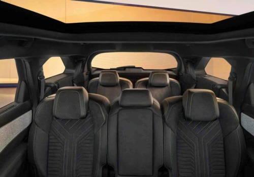 7-osobowe auto dla rodziny: nowa Dacia Jogger, Peugeot 5008 czy Citroën C3 Aircross?