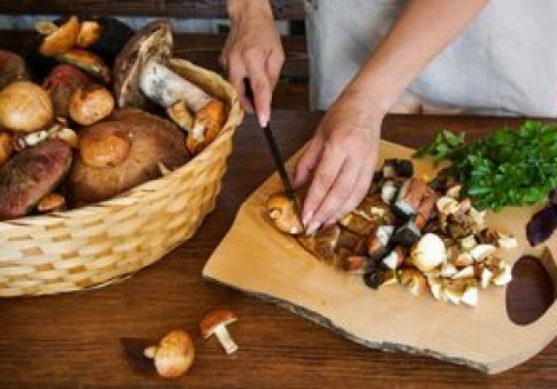 600 zł/kg. Służby tropią handel tymi grzybami. Kary są ogromne