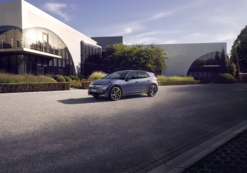 Elektryczny kompakt po liftingu. Volkswagen rusza z przedsprzedażą modelu ID.3 Neo