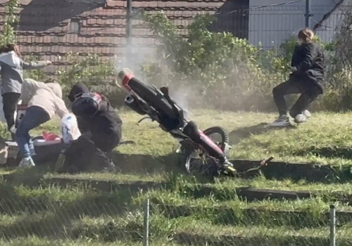 Motocykl wypadł na trybuny w Opolu. O krok od tragedii