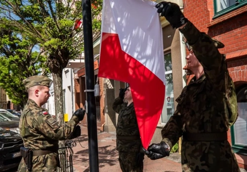 Wspólne świętowanie Dnia Flagi w Chojnicach. Będą rozdawane biało-czerwone flagi