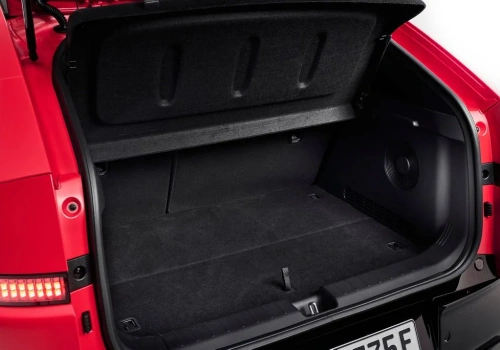 Nowe obowiązkowe wyposażenie samochodu. Rząd zdradza plany