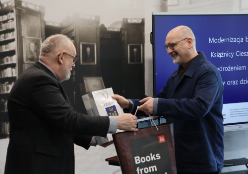 Zaolziacy chętnie tu zaglądają. Książnica Cieszyńska zakończyła wielką modernizację