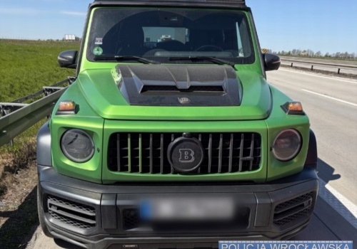 Policjanci odzyskali skradzione auto o wartości miliona złotych