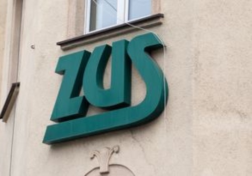 ZUS ostrzega przed fałszywymi telefonami. Oszuści żądają 800 zł