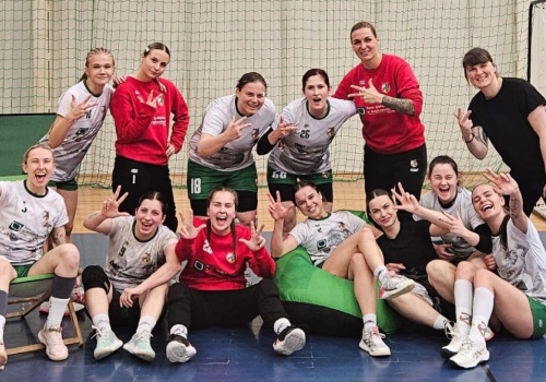 W niższych ligach piłki ręcznej nasze drużyny kończą sezon…