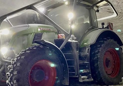 Fendt 700 Vario zakopany żywcem – ciągnik skazany na dożywocie w kopalni. Czy tam zgnije?