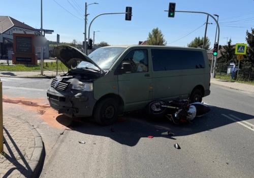 Wypadek na DK11 w Tarnowskich Górach. Droga całkowicie zablokowana