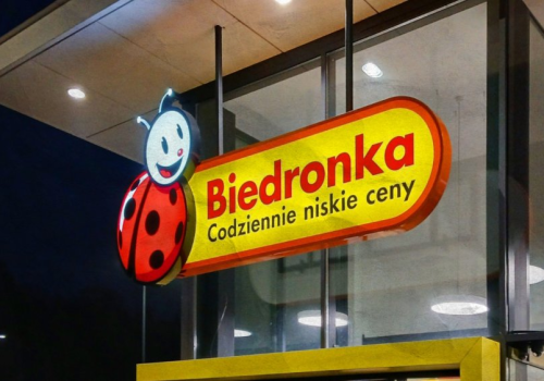 Biedronka upraszcza system kaucyjny. Drogie butelkomaty idą w kąt