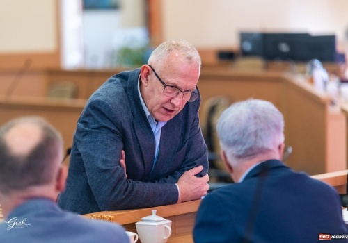 Raciborska komisja o gospodarce odpadami i inwestycjach miejskich. Gorąca dyskusja radnych