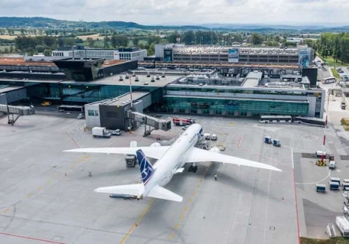 Straż Graniczna zatrzymała cudzoziemców w Krakowie. Nielegalny pobyt i praca bez zezwoleń