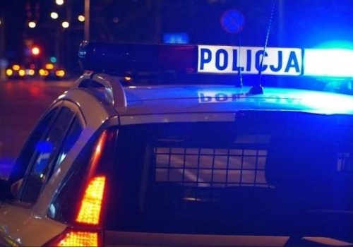 Pościg za kierowcą bez zezwoleń. 40-letni mieszkaniec Rzeszowa zaatakował policjantów