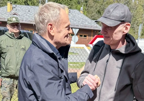 Andrzej Poczobut jest wolny. A Łukaszenka próbuje odnaleźć kontakt z Ameryką