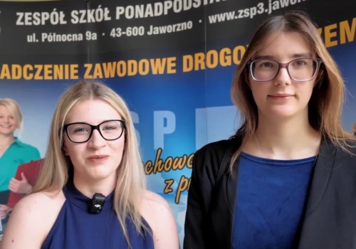 Weronika Majewska i Malwina Kozak otrzymały stypendia na prywatne studia