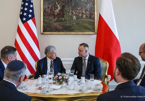 Prezydenci Trump i Nawrocki pracowali nad uwolnieniem Poczobuta