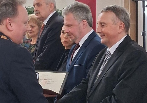 Rzeszowski historyk uhonorowany Srebrnym Medalem Uniwersytetu Preszowskiego