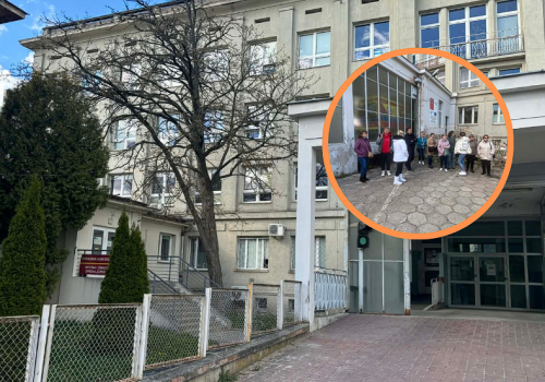 Protest Łodzian przed Szpitalem Madurowicza. Mówią „nie” likwidacji oddziału internistycznego