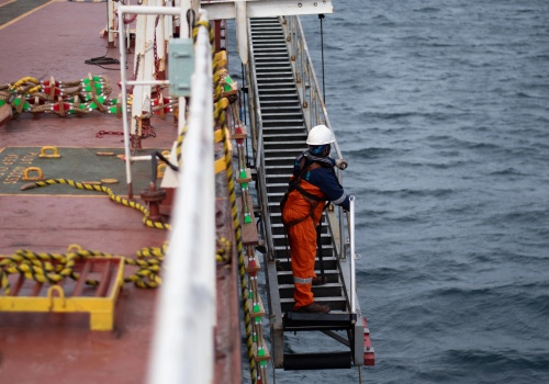 Czy polscy marynarze to naprawdę podatnicy drugiej kategorii? Wywiad z radcą prawnym Mateuszem Romowiczem