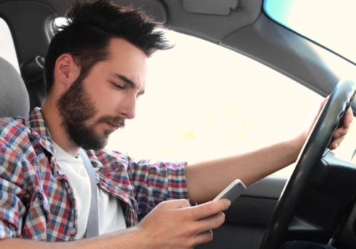 Sięgniesz po telefon, tracisz prawo jazdy. Francuzi mają pomysł