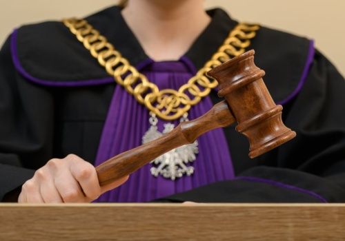 Nowy wyrok ws. transkrypcji małżeństw jednopłciowych. Sądy idą na zwarcie z rządem