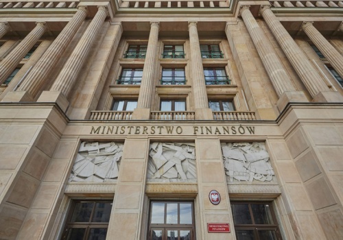 Sejm i kadencja wzajemnych oskarżeń o lobbing. E-papierosy dopisują kolejny rozdział