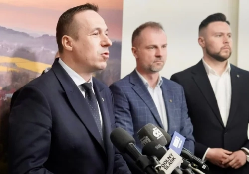 Prezydent Jacek Sutryk absolutorium już ma. Czy Paweł Gancarz, marszałek województwa będzie musiał poczekać trochę dłużej?