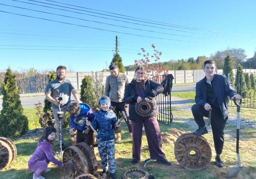 Sensacyjne odkrycie w Świerczowie! Legenda o czołgu w ogródku okazała się prawdą! (GALERIA)