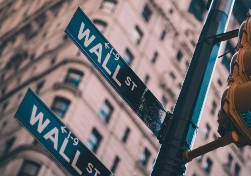 Rekordowa passa Wall Street przerwana. Inwestorzy czekają na wyniki gigantów