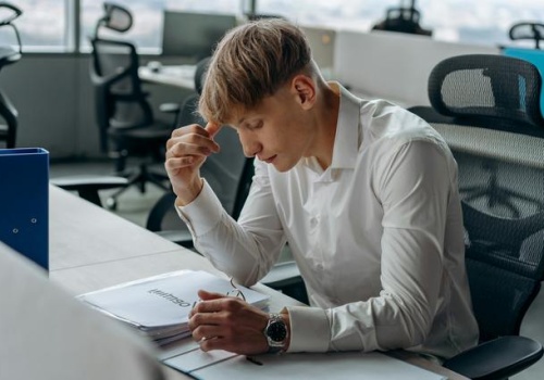 Tysiące CV na jedno ogłoszenie. Juniorzy zalewają rynek pracy
