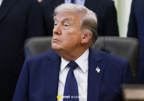 Rząd USA chce wypuścić paszporty z wizerunkiem Trumpa. W planach limitowana edycja