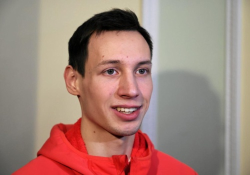 Z dnia na dzień poznała go cała Polska. Tak radzi sobie z popularnością