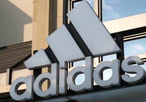 Te buty pobiegły po rekord świata. Adidas świętuje