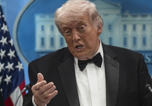 Donald Trump chce wywierać presję na Iran. Wydał polecenie swoim doradcom