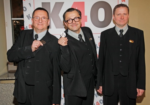 Kabaret OT.TO z piosenką o zbiórce Łatwoganga. Internauci podzieleni