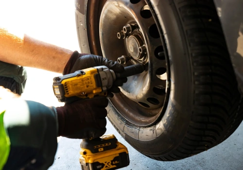 Wielosezonowe opony opanowały 28% rynku. Polacy wybierają skrajne oferty