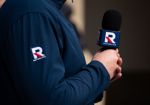 Nowa stacja szykuje się do startu. Dziennikarze Republiki mają rozważać transfery