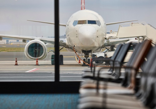 Ceny paliwa paraliżują loty. Niektóre lotniska w Europie zagrożone