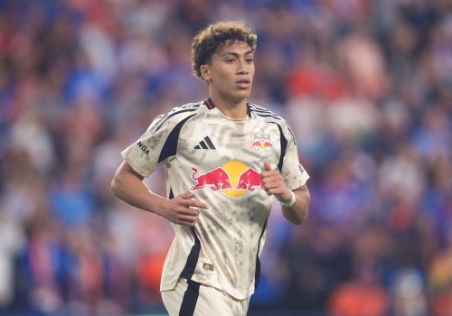 Julian Hall nie wybierze gry dla Polski? 