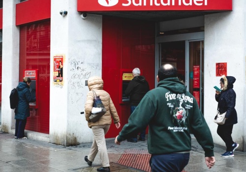 Sprzedaż polskich aktywów wsparła rekordowe wyniki Santandera