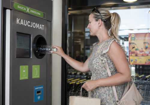 System kaucyjny pod ostrzałem. Przedsiębiorcy napisali list do Tuska