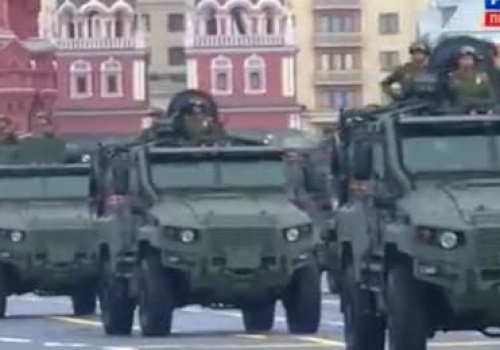 Defilada w Moskwie – mała, bez czołgów i armat