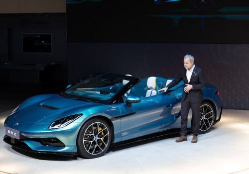 1000 koni mechanicznych i debiut w Europie. BYD rzuca wyzwanie producentom supersamochodów modelem DENZA Z