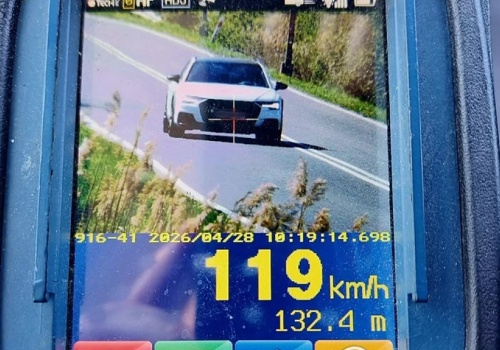 Powiat Ząbkowicki. Pędził 119 km/h w terenie zabudowanym.