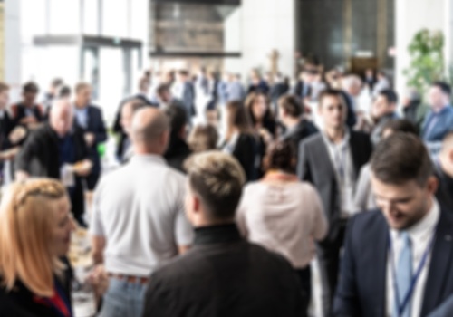 Konferencje zamiast pustych pokoi. MICE napędza wyniki hoteli