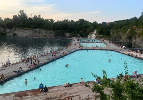 Wiemy, kto i na jakich zasadach może wynająć pływające pomosty na Zakrzówku. Ustalenia Pulsu Krakowa