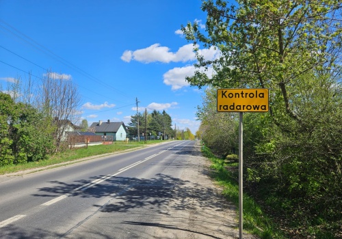 Kontrola radarowa widmo w powiecie pabianickim. Absurd drogowy przy DW710? Niekoniecznie